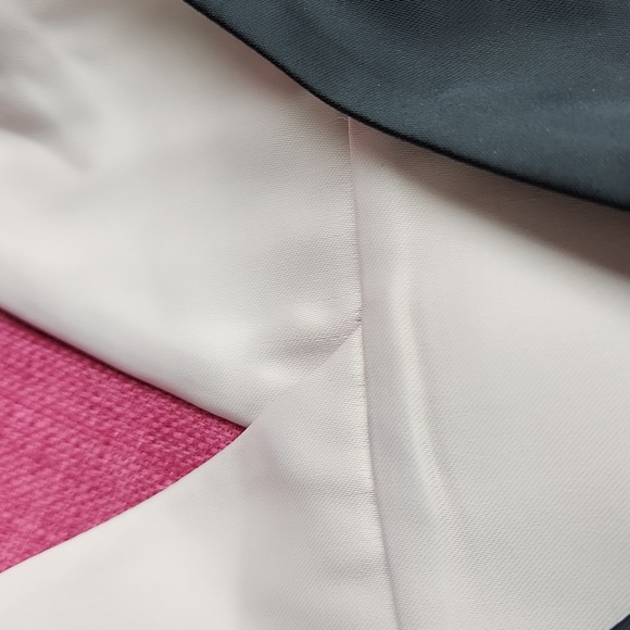 NWOT aritzia babaton aria top black M - Picture 8 of 8